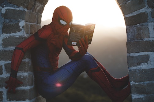 spiderman reading in arch